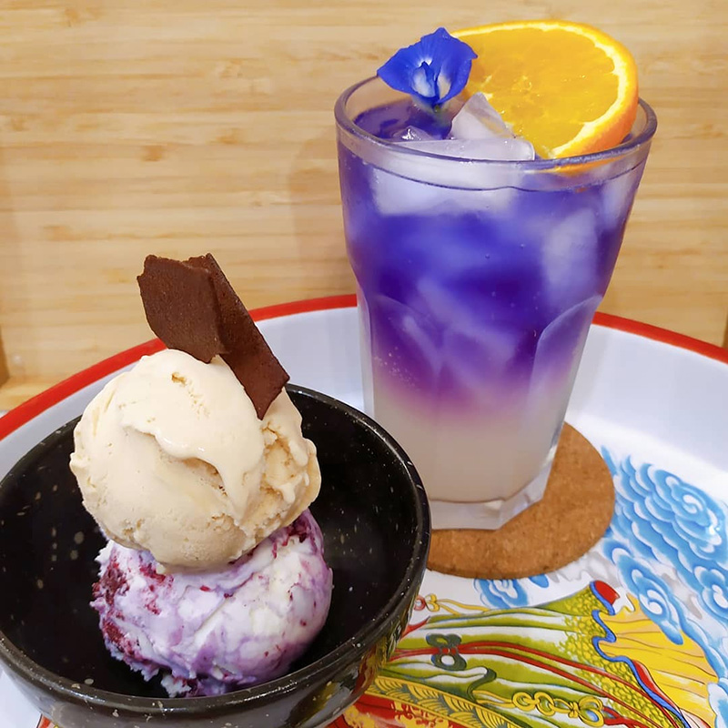 ร้านคาเฟ่ ท่าเตียน