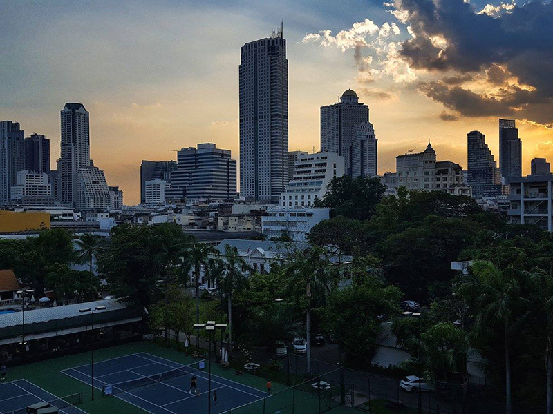 วิวจากชั้นดาดฟ้า HOFT Hostel Bangkok