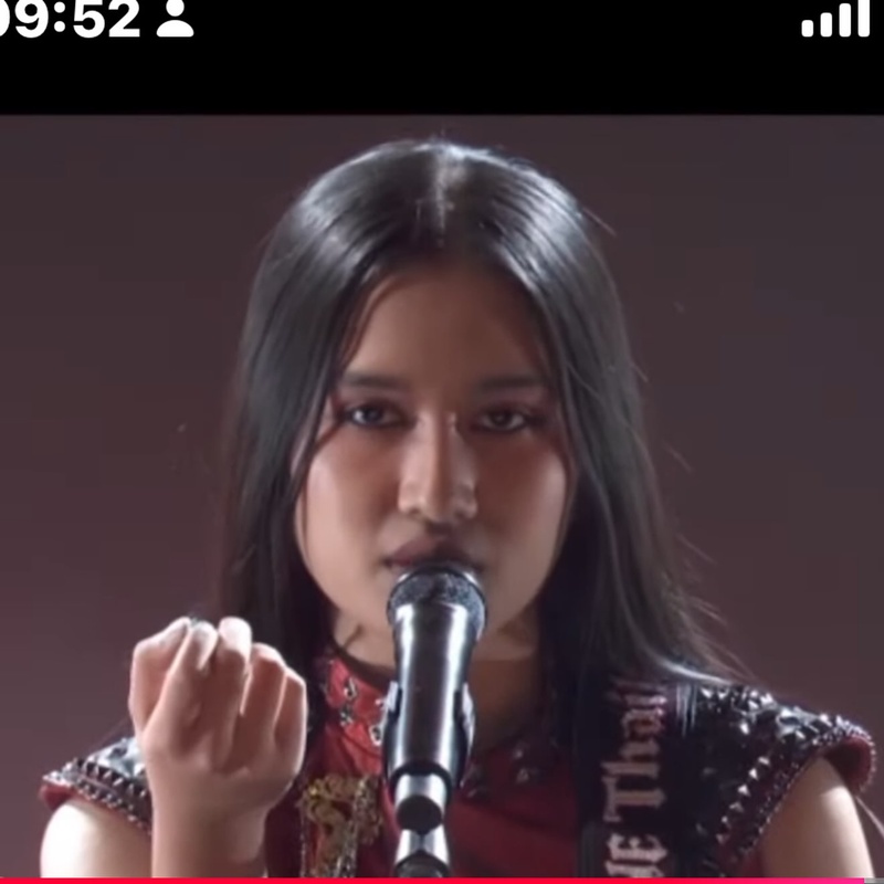 บุ๋ม ปนัดดา เนเน่ รอยัล