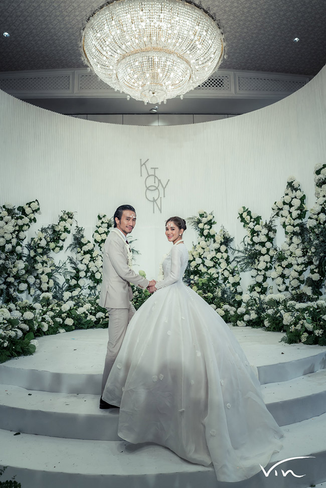 ก้อย รัชวิน, ชุดแต่งงาน