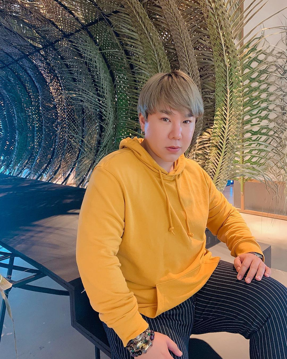 ดีเจบุ๊กโกะ