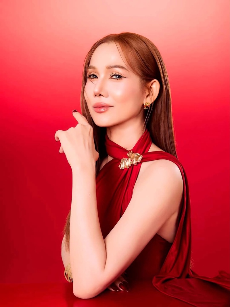 จิ้งหรีดขาว วงศ์เทวัญ