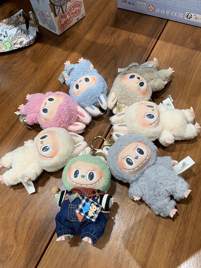 ลาบูบู้ มาการอง