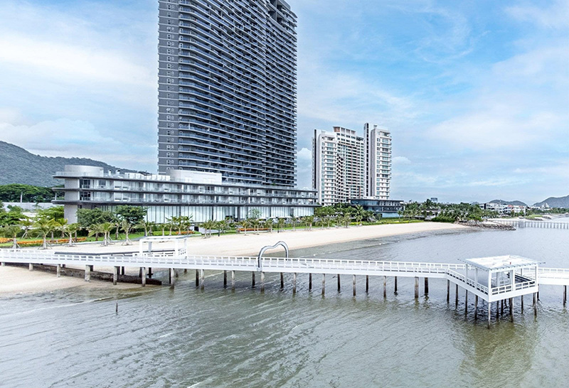 Symphony of the Sea Hotel ที่พักบางแสน