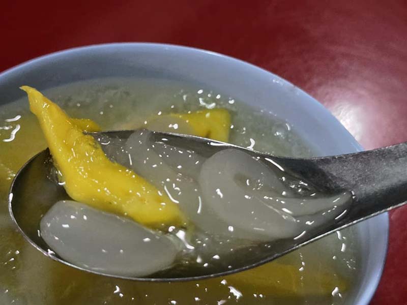 ตลาดริมน้ำ 100 ปี จังหวัดนครสวรรค์