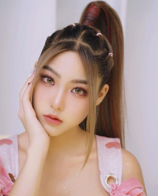 หวาย ปัญธิษา