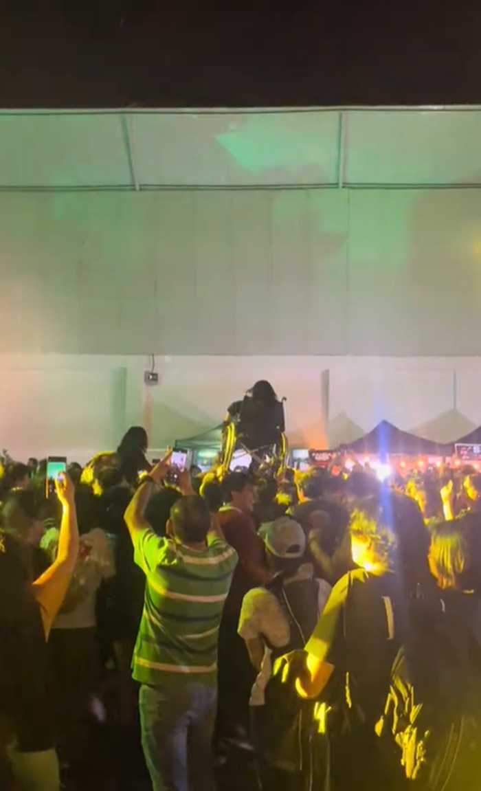 ดูคอนเสิร์ต