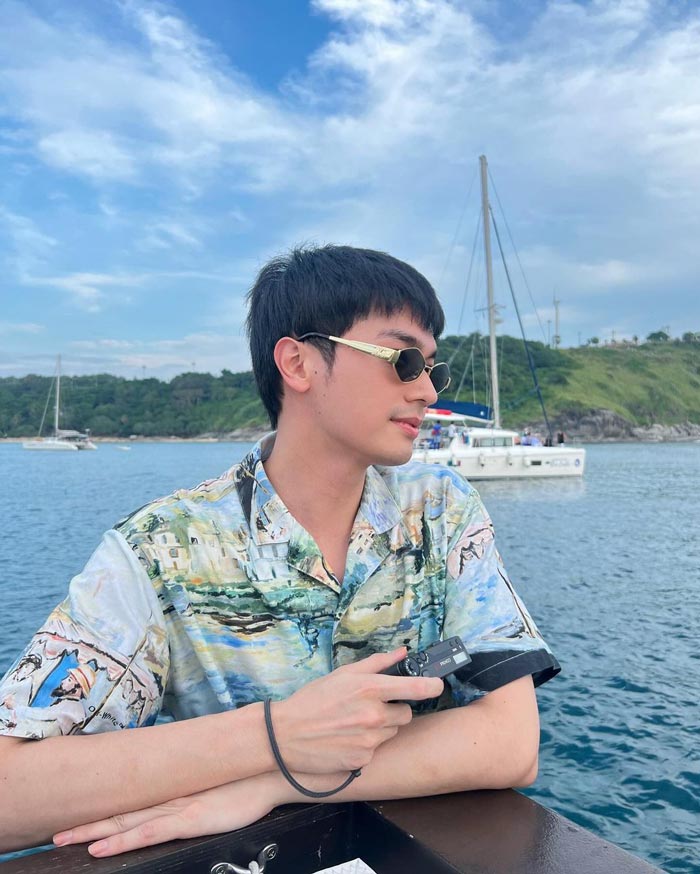 โอบ โอบนิธิ