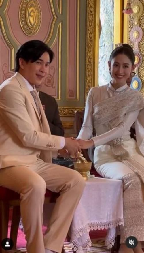 บอล - ลูกเกด แต่งงานบอล - ลูกเกด แต่งงาน