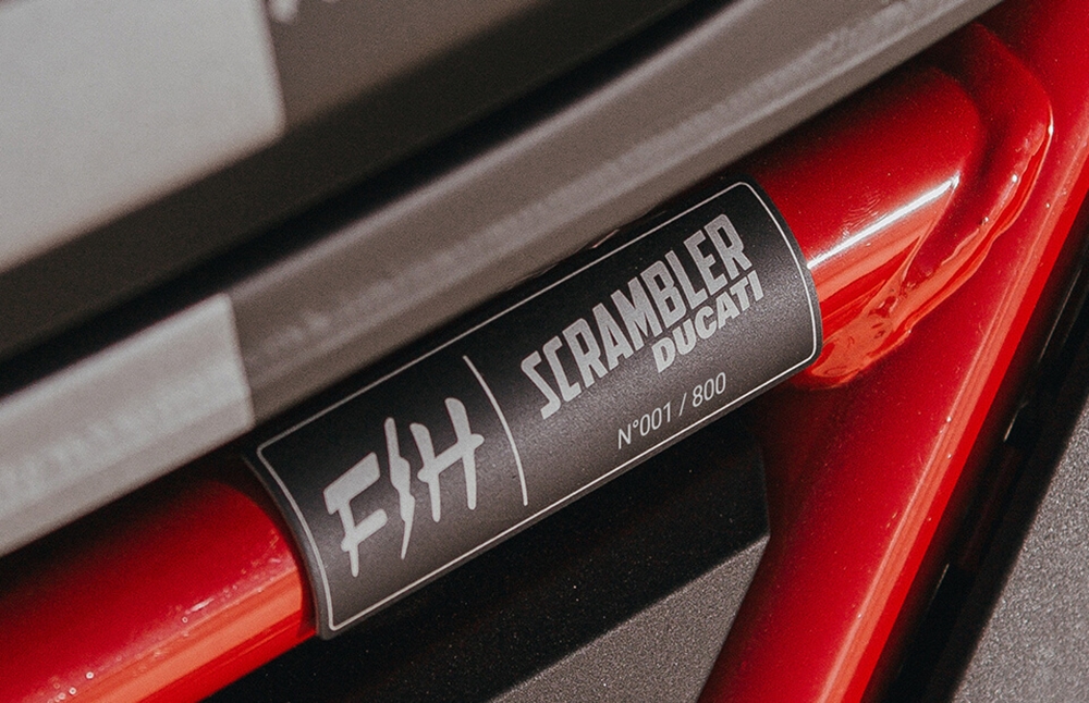 Ducati Scrambler Desert Sled Fasthouse 2022
