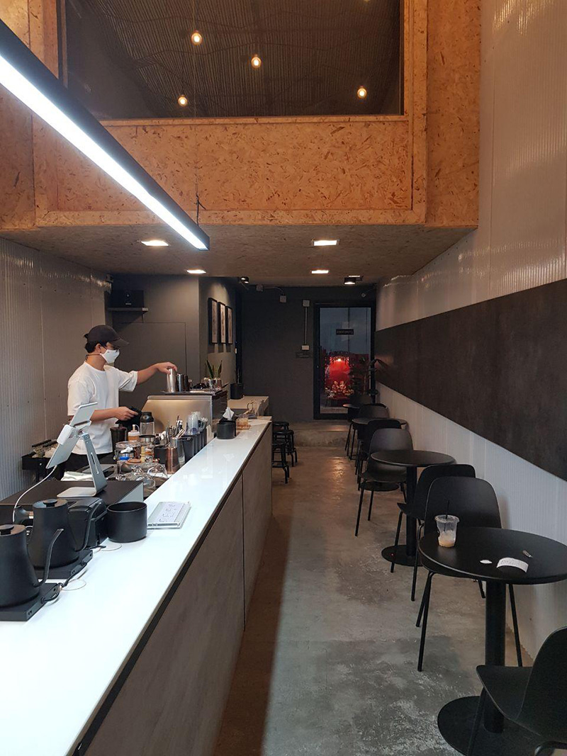 ร้านคาเฟ่ ท่าเตียน