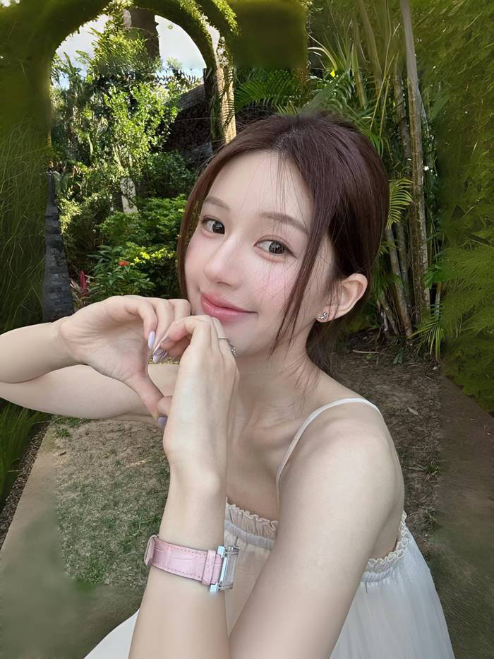 แฟน ๆ ตกใจ ! จ้าวลู่ซือ ยืนขายขนมในตลาดนัด ไม่ใช่คนหน้าเหมือน เปิดใจสาเหตุแล้ว 