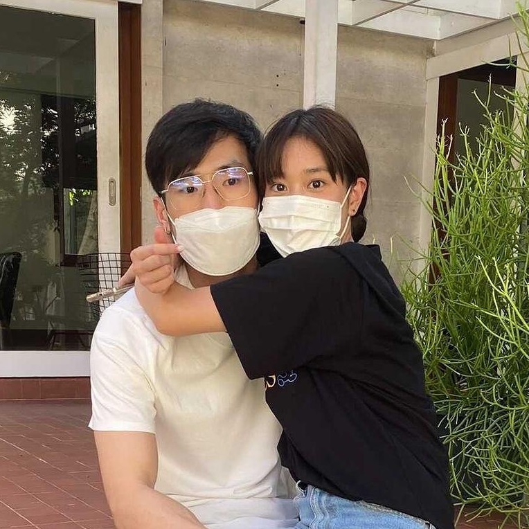 ภัทร ฉัตรบริรักษ์ เบลล์ เขมิศรา