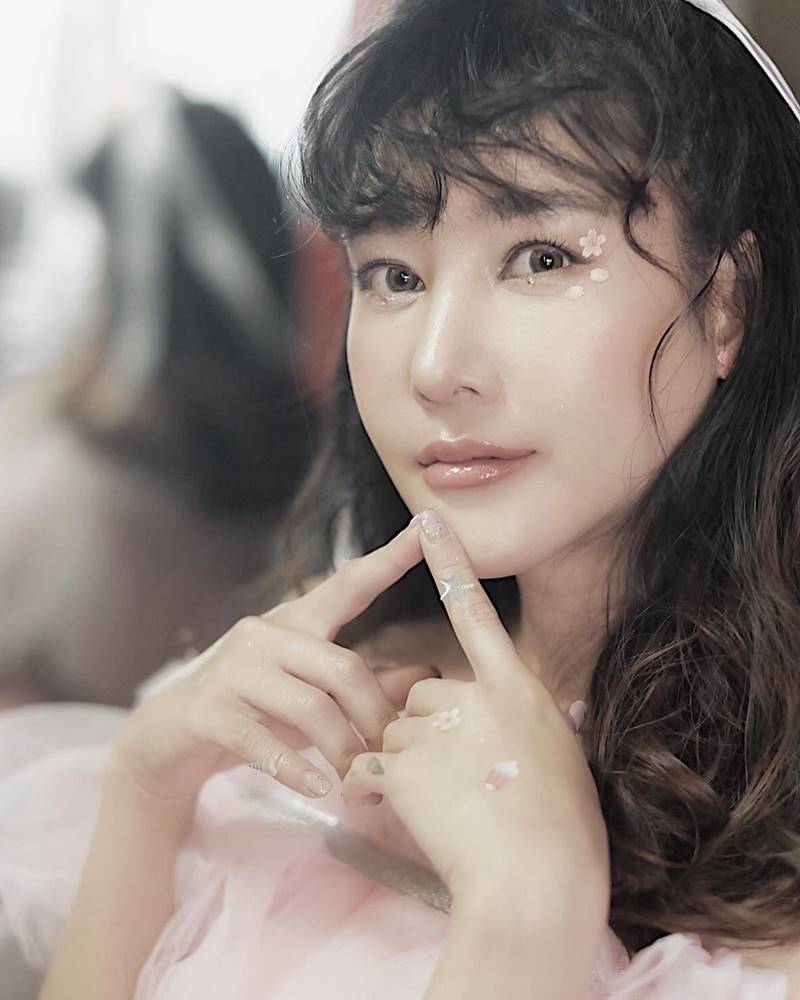 แตงโม นิดา, เสก โลโซ