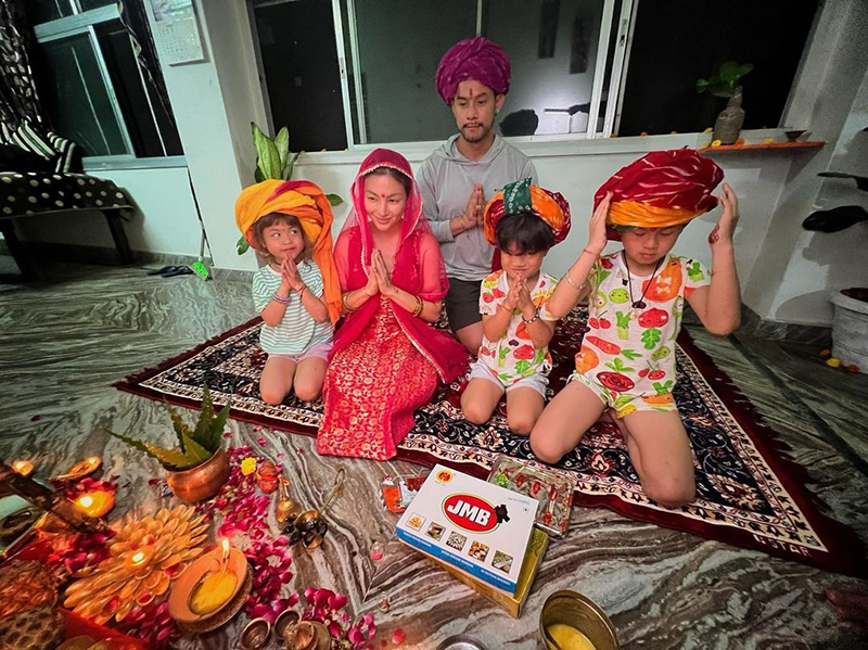 ฮารุ สุประกอบ ยกครอบครัวไปออกทริปเที่ยว 