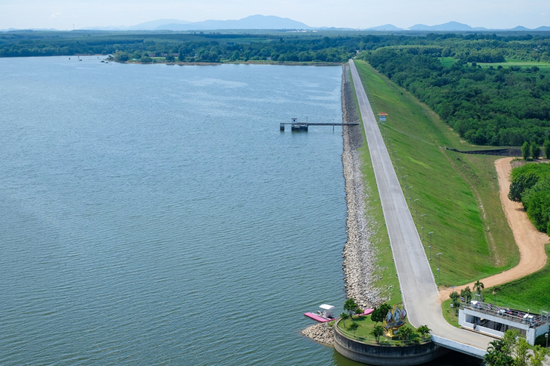 อ่างเก็บน้ำดอกกราย