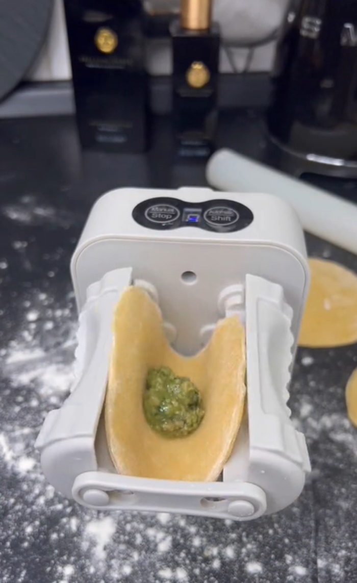 เครื่องทำเกี๊ยว