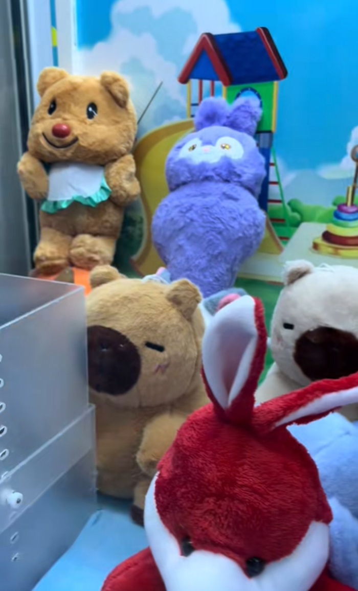 ตู้คีบตุ๊กตา