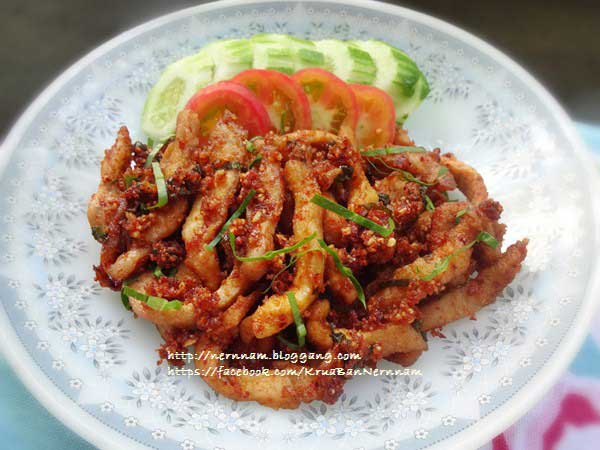 หมูทอดคลุกฝุ่น