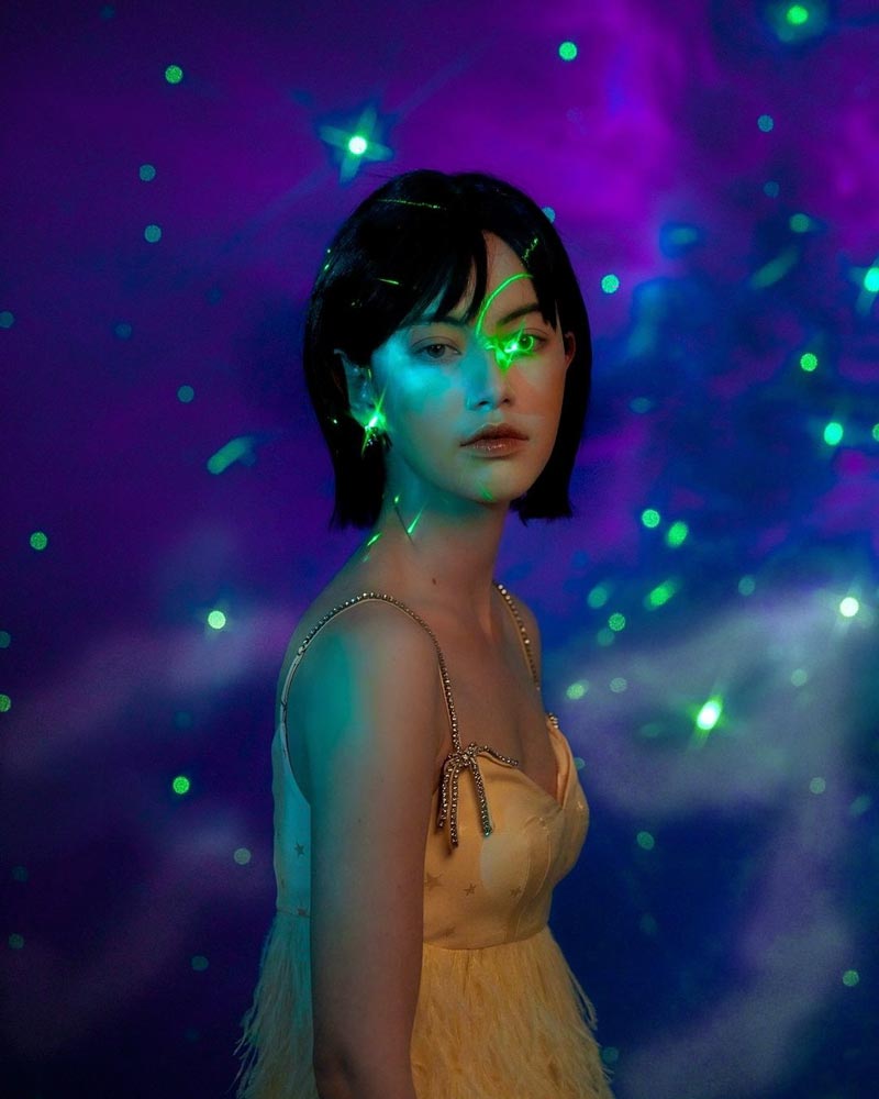 ใหม่ ดาวิกา