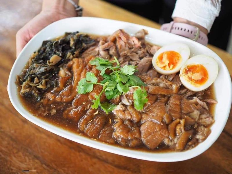 ร้านข้าวขาหมู กรุงเทพ