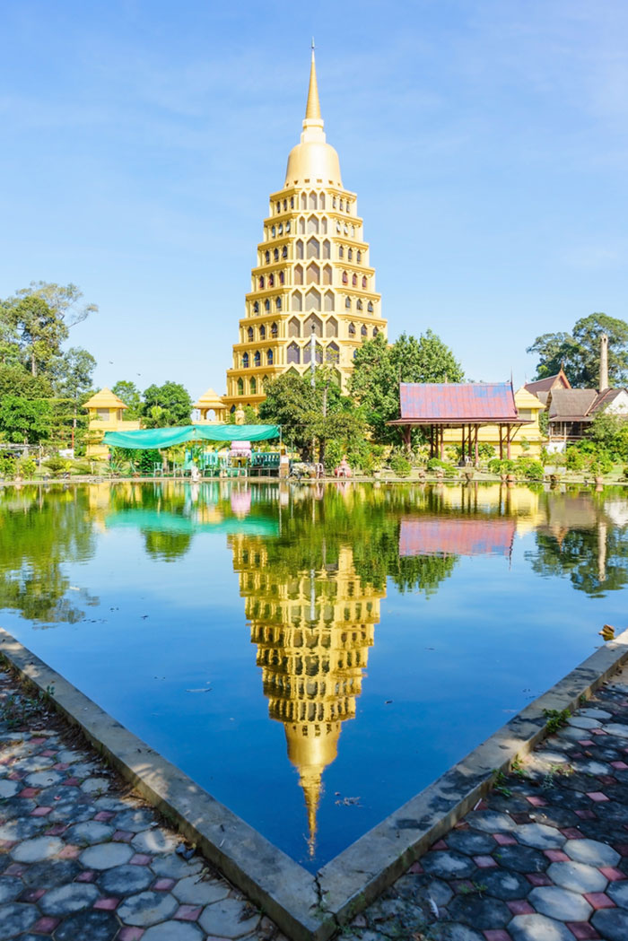 ที่เที่ยวอ่างทอง