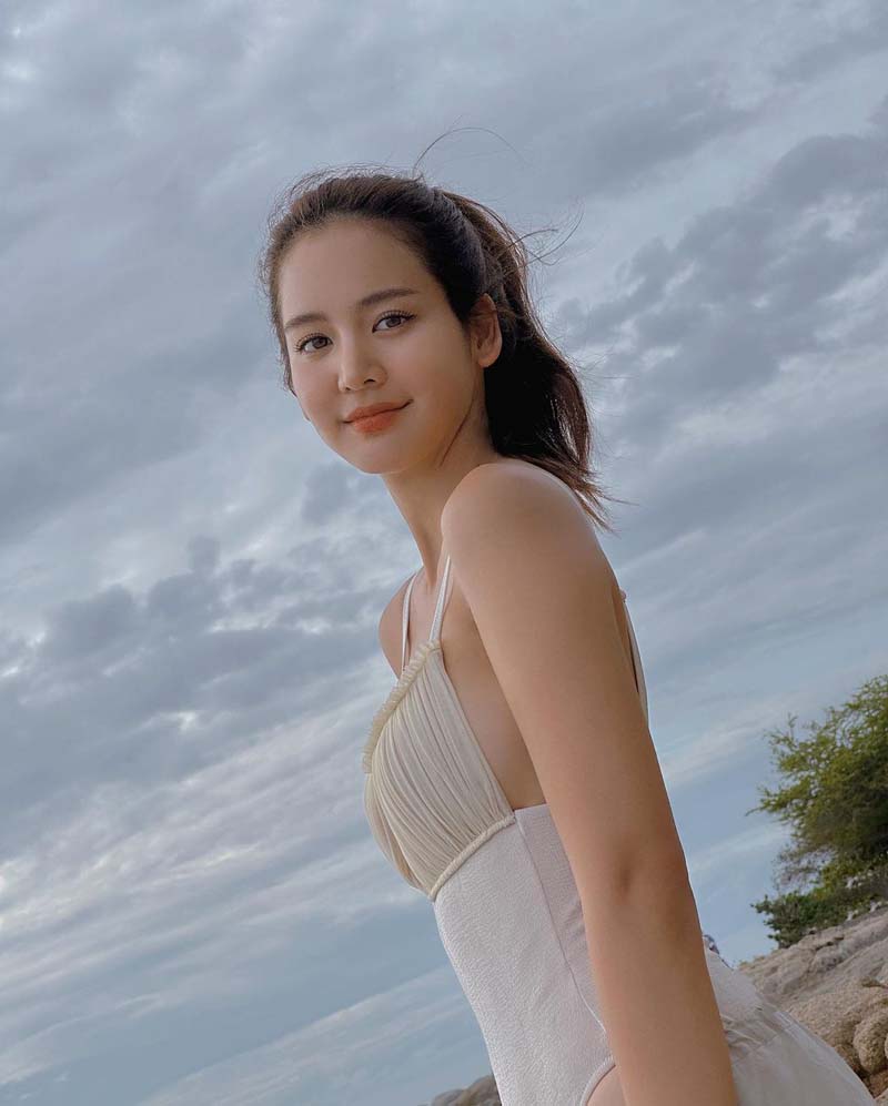 โบว์ เมลดา ชุดว่ายน้ำ