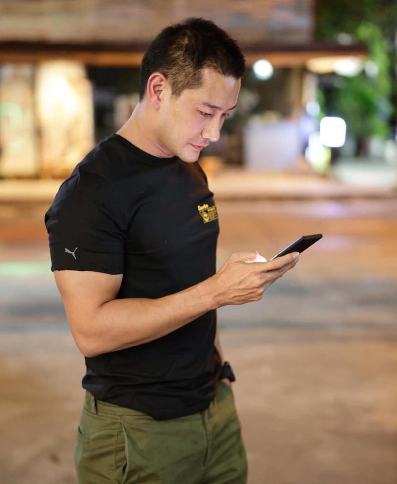 ป้อง ณวัฒน์