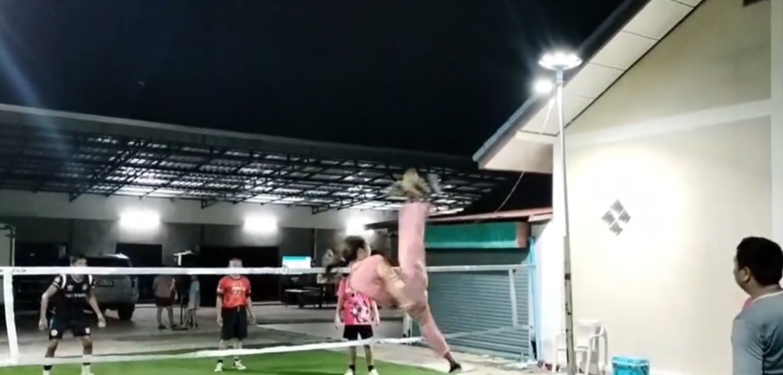 เตะตะกร้อ