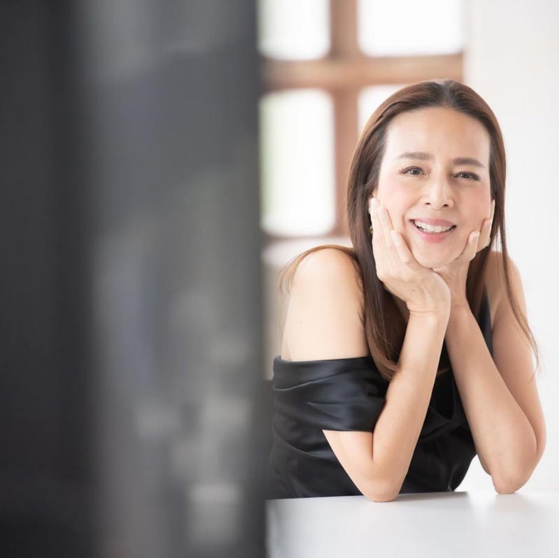 มาดามแป้ง นวลพรรณ ลํ่าซำ