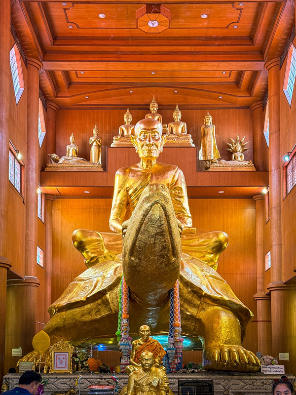 วัดไร่แตงทอง พญาเต่าเรือน