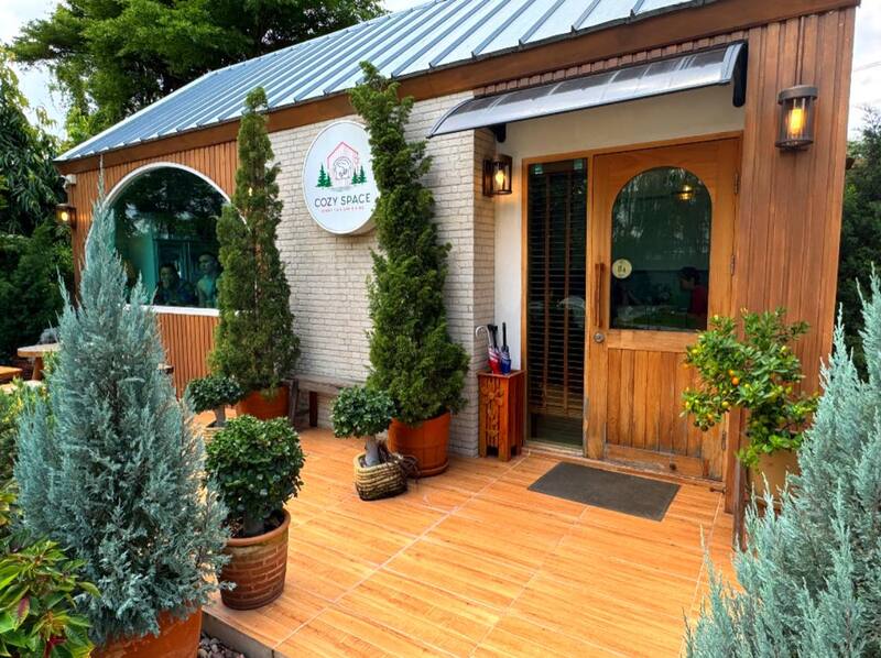 คาเฟ่แถวซาฟารีเวิลด์ COZY SPACE