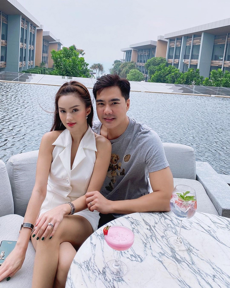 เคลลี่ เลิก นาย ชนุชตรา