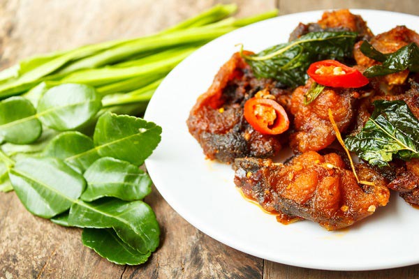 ผัดเผ็ดปลาดุก