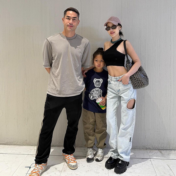 มิวกี้ สวมกอด แดนนี่ ถึงแม้จะแยกย้าย แต่ยังทำหน้าที่พ่อแม่