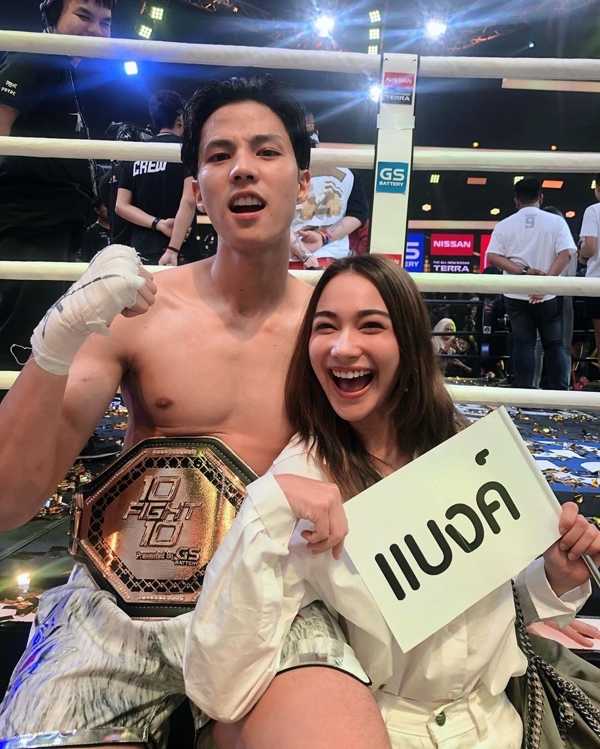 แบงค์ ธิติ