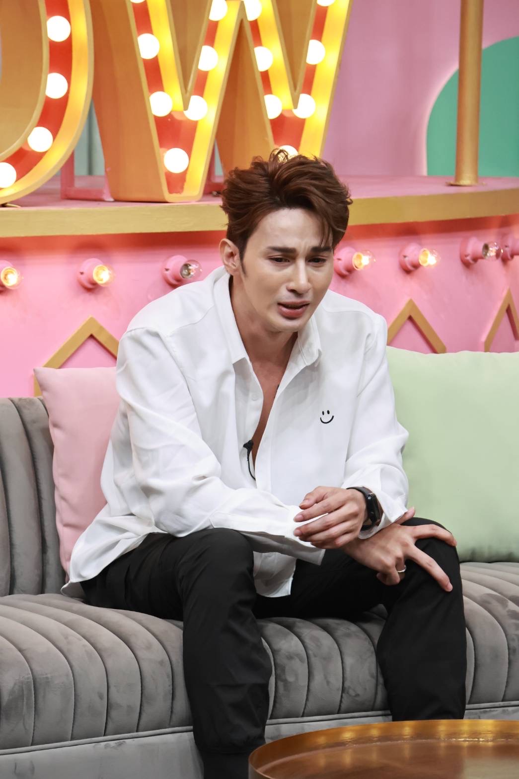  	เอ็ม นันทวัฒน์ 