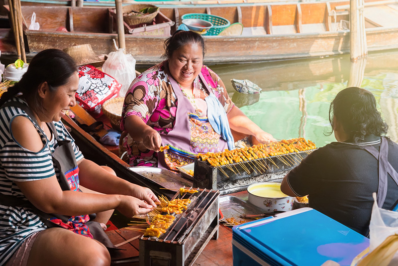 ตลาดน้ำวัดตะเคียน