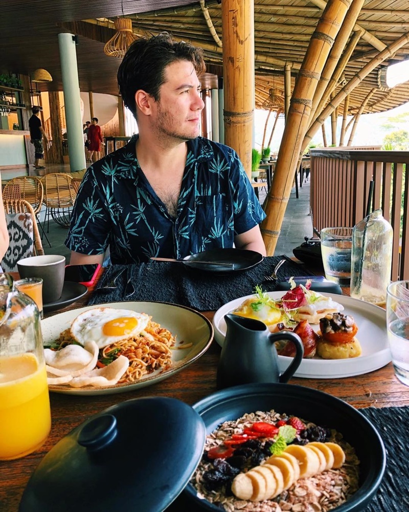 สเตฟาน ฐสิษฐ์