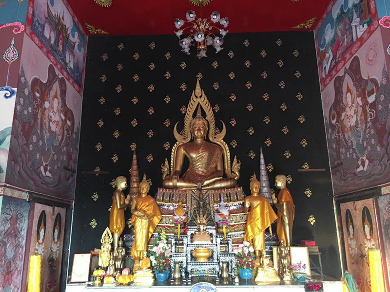 พระพุทธชินราช ภายในพระอุโบสถ วัดเขาไม้แดง