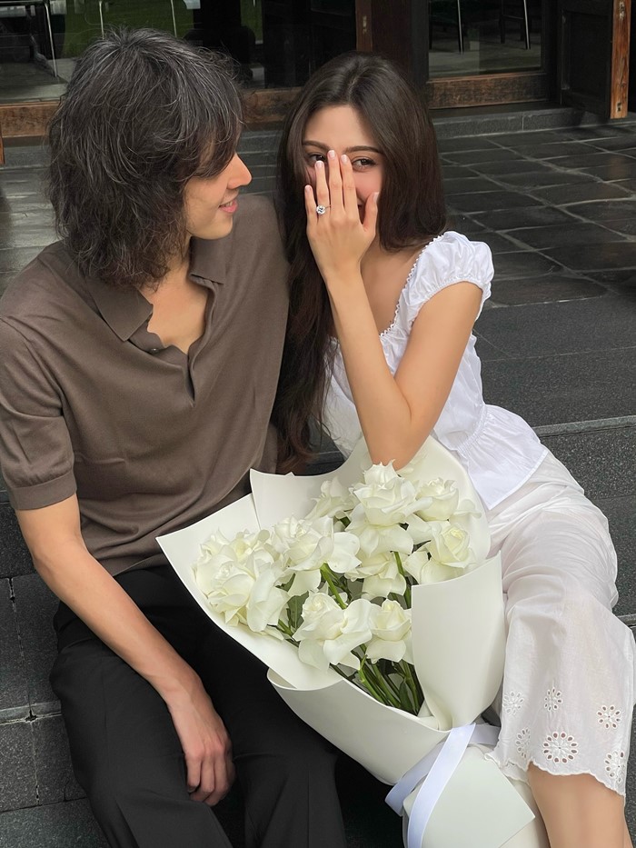 มิลลี่ คามิลล่า ถูก ระฟ้า ลูกชายอากู๋ ขอแต่งงาน 