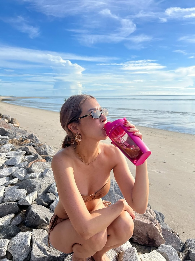 เอมี่ กลิ่นประทุม