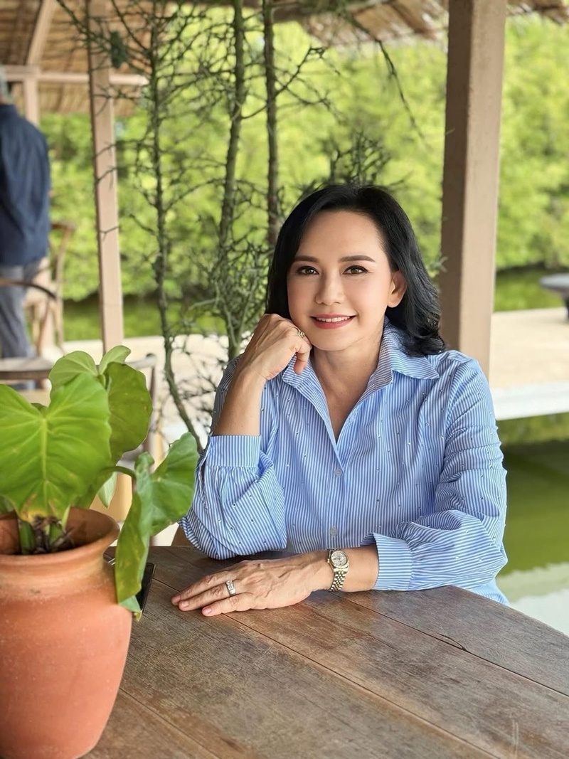 จินตหรา สุขพัฒน์