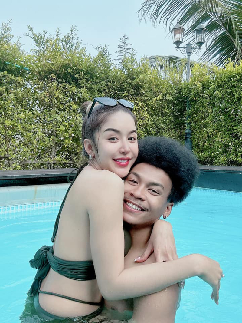 นัส จุฑารัตน์ โชค รถแห่