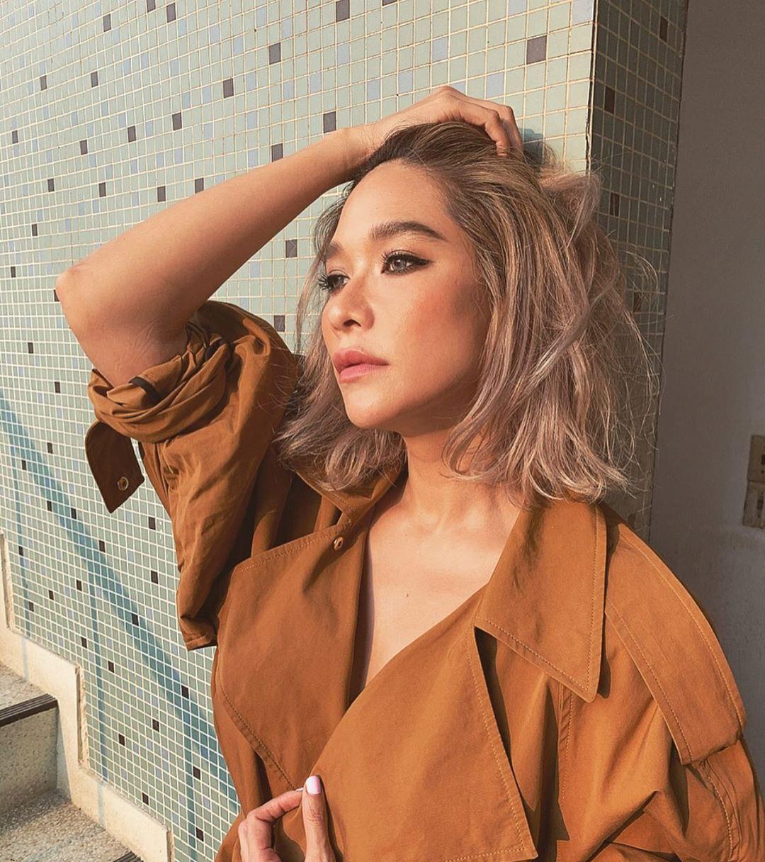 พลอย เฌอมาลย์