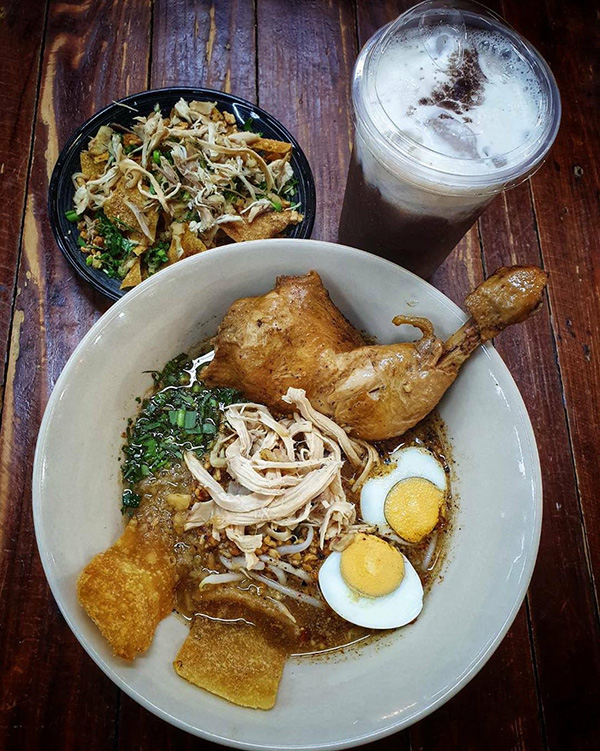 ก๋วยเตี๋ยวไก่ฉีก