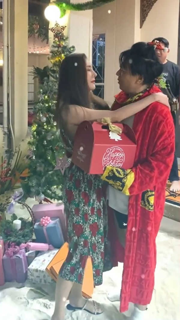 แตงโม นิดา เอ ศุภชัย