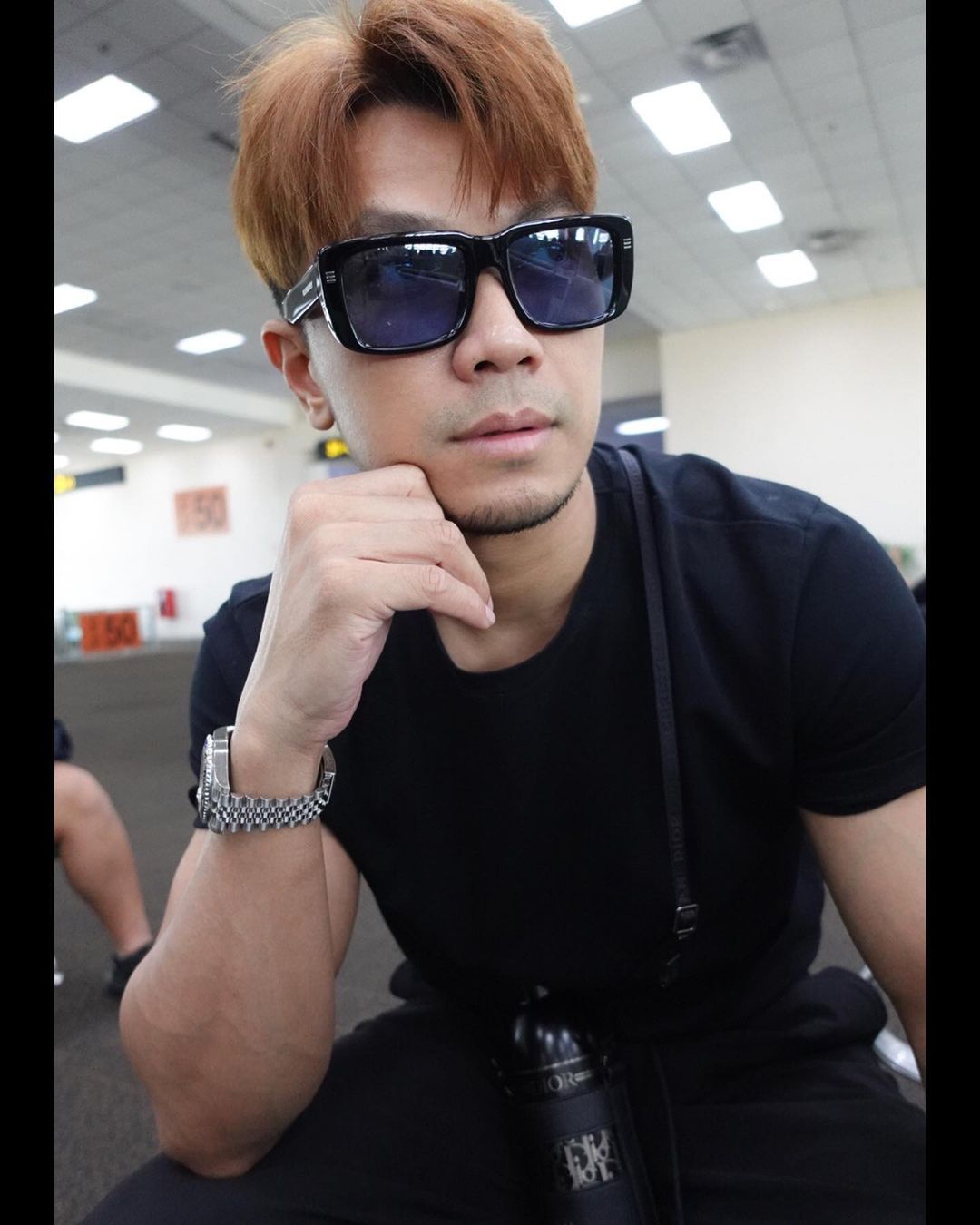 หนุ่ม กะลา