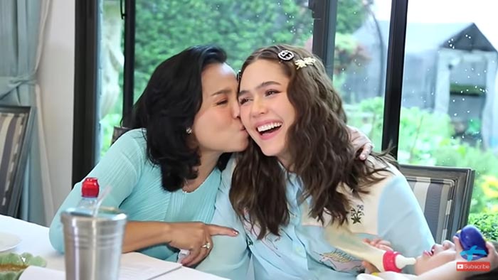 ชมพู่ อารยา