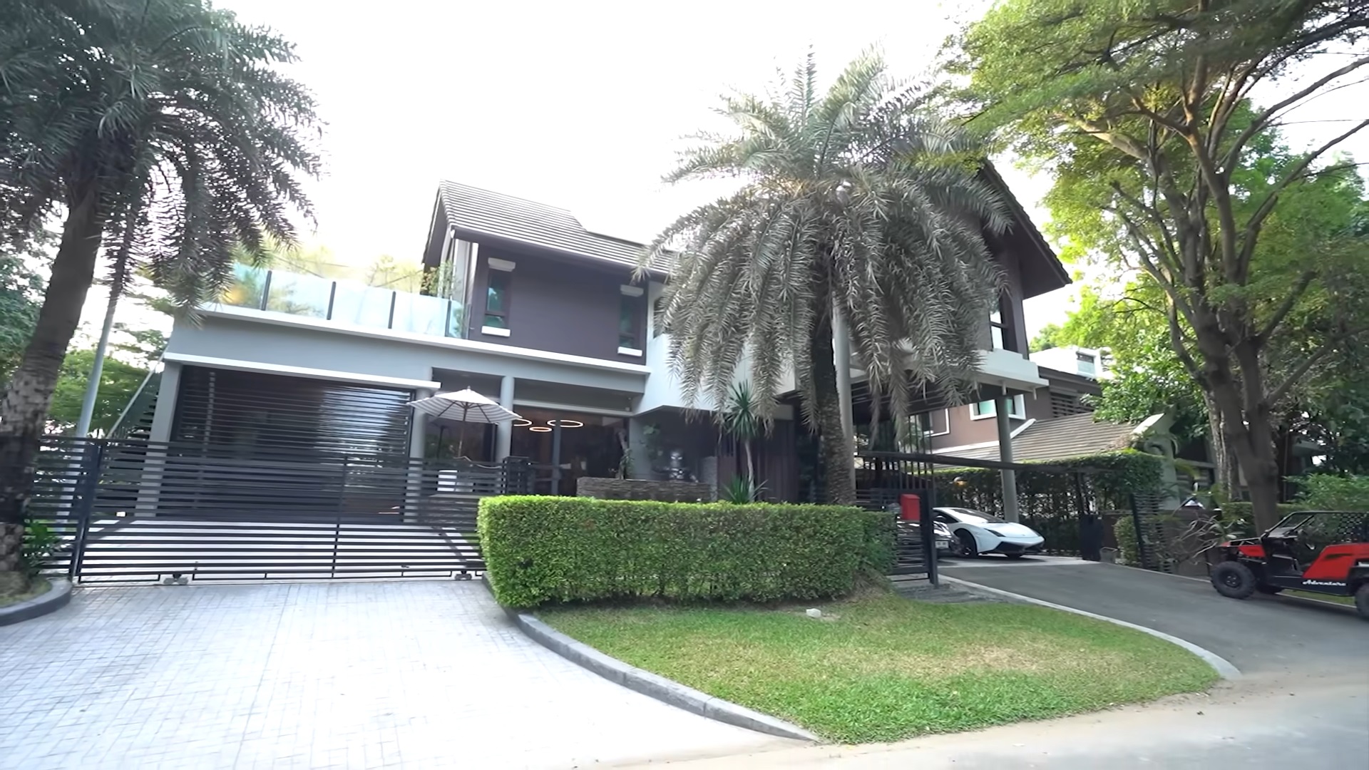 พีเค ปิยะวัฒน์